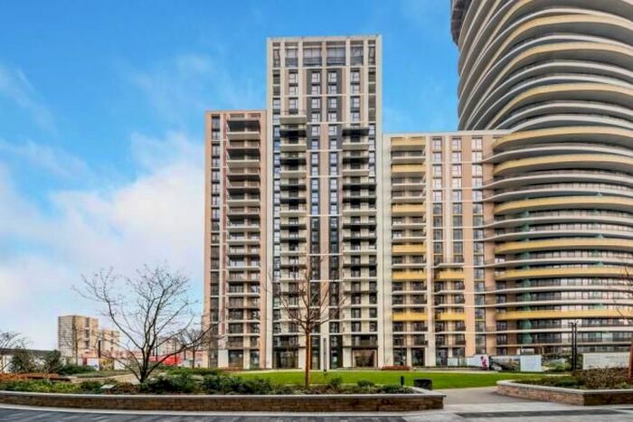 2 Bedroom Flat To Rent In Parkside Apartments, Cascade Way, White City Living, London, W12