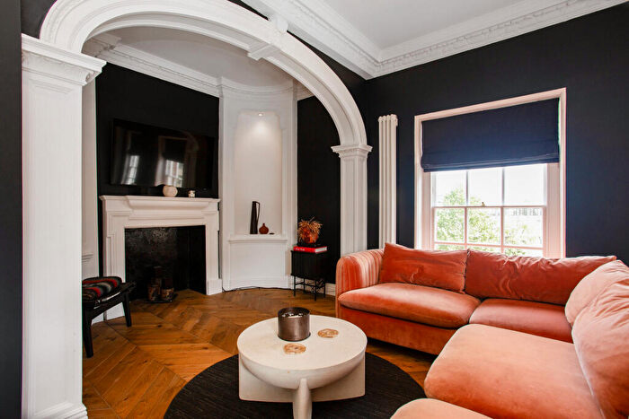 2 Bedroom Character Property For Sale In Chalk Lane, Epsom, KT18