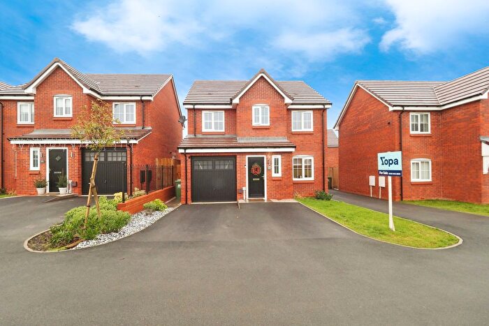 4 Bedroom Detached House For Sale In Pollarding Drive, Ripley, DE5