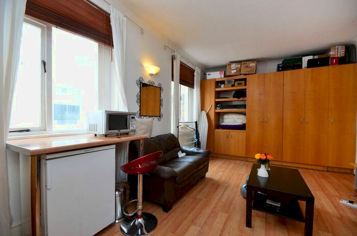 Studio To Rent In Elvaston Place, Kensington, London, SW7