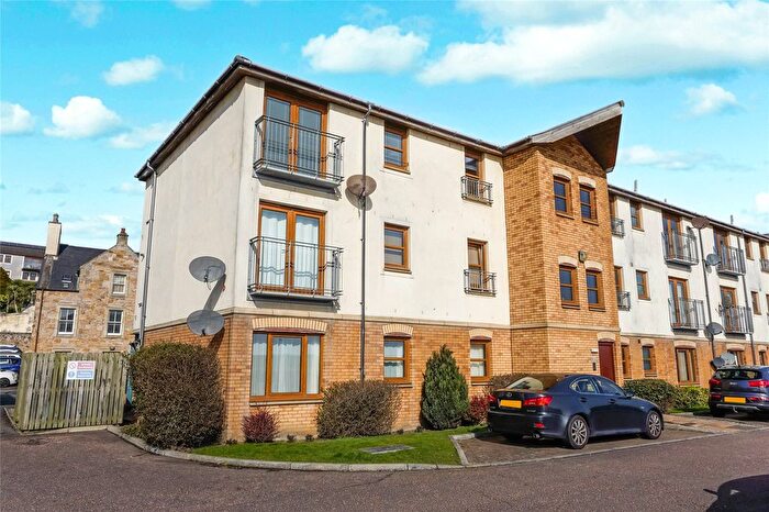 2 Bedroom Flat For Sale In Lord Gambier Wharf, Kirkcaldy, Fife, KY1