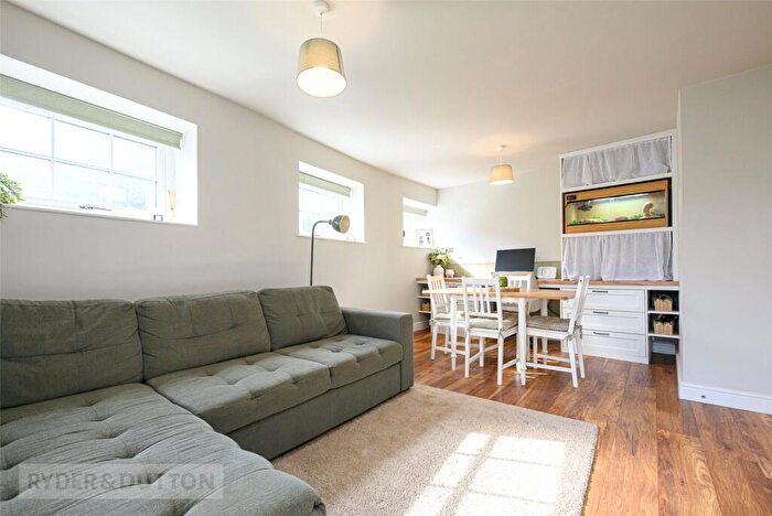 1 Bedroom Apartment For Sale In Wharf Street, Sowerby Bridge, West Yorkshire, HX6