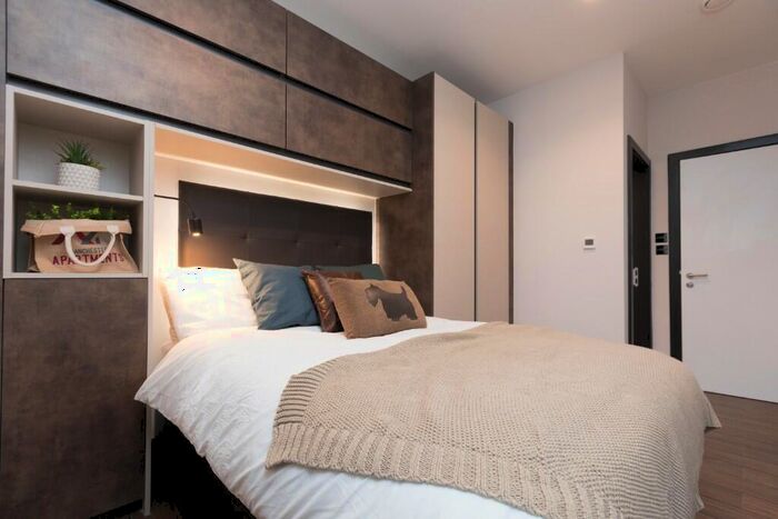 2 Bedroom Apartment To Rent In Portland Street, Basil House, M1