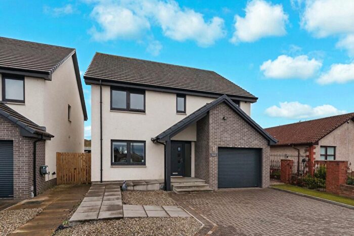 4 Bedroom Detached House For Sale In Main Street, California, Falkirk, Stirlingshire, FK1