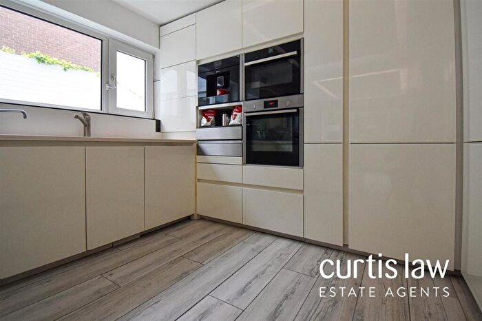 5 Bedroom Detached House For Sale In Durham Road, Wilpshire, BB1