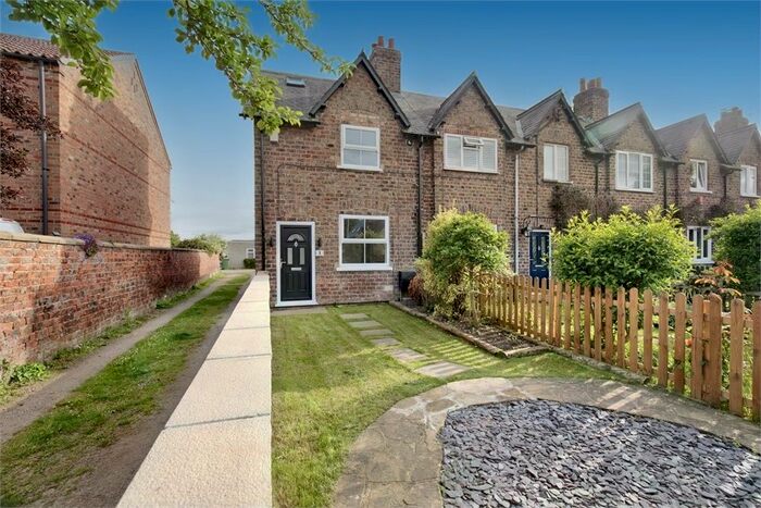 2 Bedroom End Of Terrace House For Sale In School Row, Linton On Ouse, York, YO30