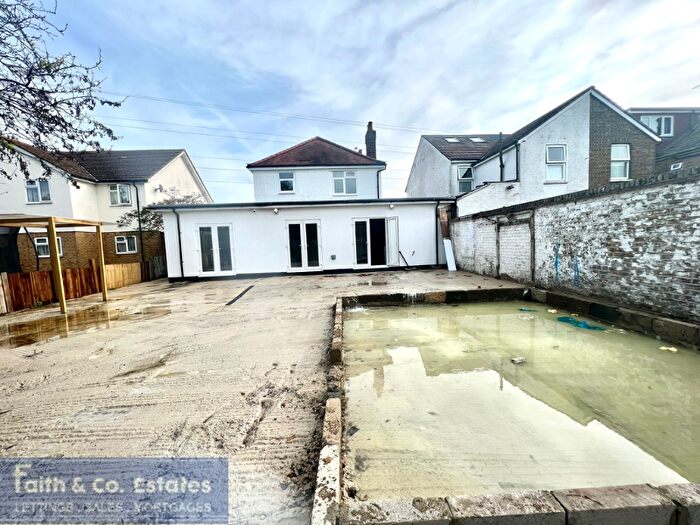 8 Bedroom Detached House To Rent In Brecknock, Stanwell New Road Staines, TW18