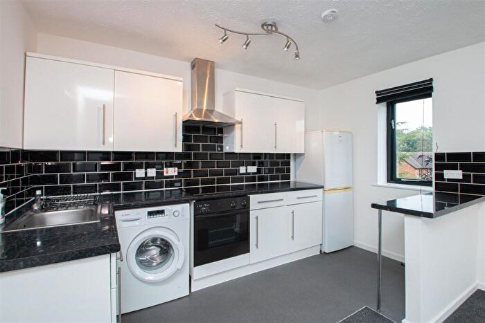 1 Bedroom Apartment To Rent In Spoonley Wood, Bancroft Park, MK13