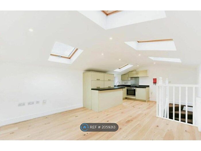 1 Bedroom Maisonette To Rent In Mitcham Lane, London, SW16