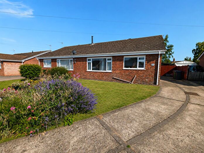 2 Bedroom Semi-Detached Bungalow For Sale In Gothic Close, Harleston, IP20