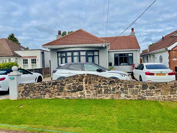 3 Bedroom Detached Bungalow For Sale In Hawkwell, Hockley, Essex, SS5