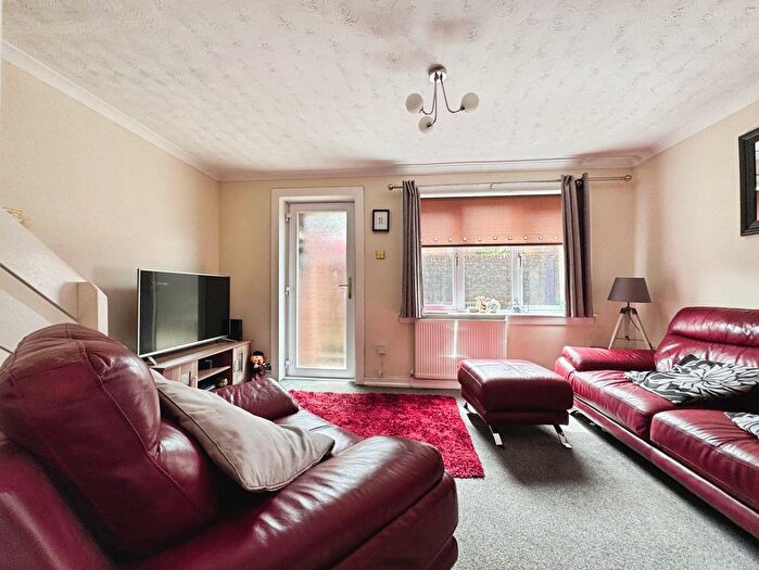 1 Bedroom End Of Terrace House For Sale In Hillfoot, Houston, PA6