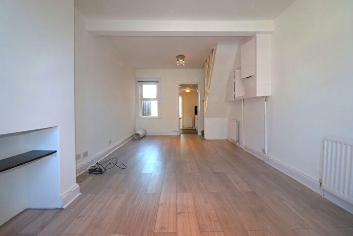 3 Bedroom Terraced House To Rent In St. Vincents Road, Dartford, DA1