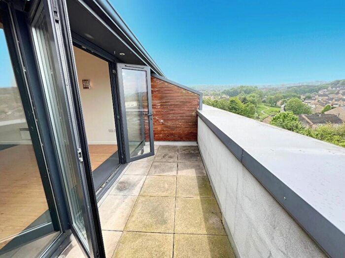 2 Bedroom Penthouse For Sale In Whitfield Mill, Apperley Bridge, Bradford, BD10