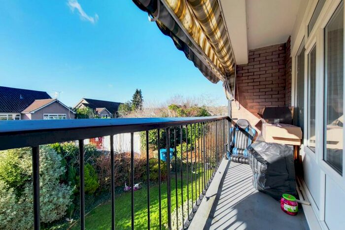 2 Bedroom Maisonette To Rent In Merryfield Gardens, Stanmore, HA7