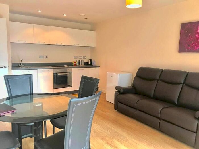 1 Bedroom Flat To Rent In Water Street, Birmingham City Centre, B3