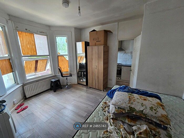 1 Bedroom Studio To Rent In West End Road, Southall, UB1