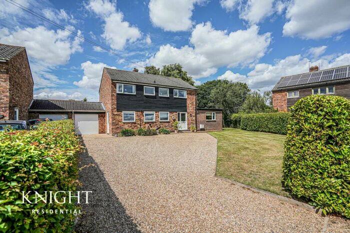 4 Bedroom Detached House For Sale In Orchard Close, Copford, Colchester, CO6