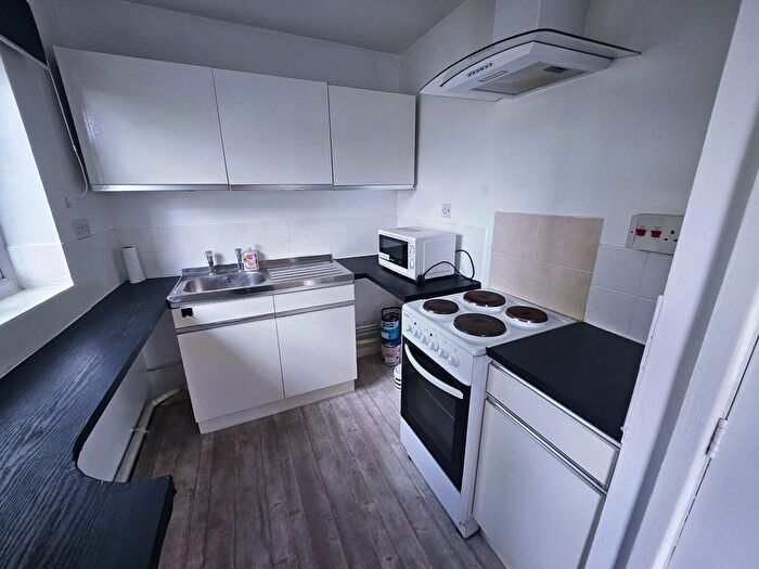 1 Bedroom Flat To Rent In Westbury Way, Chester, CH4