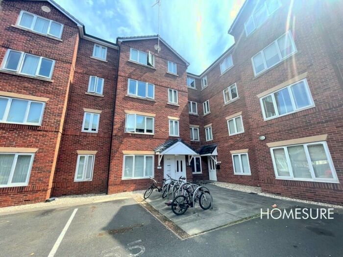 2 Bedroom Apartment To Rent In Woodsome Park, Woolton, L25