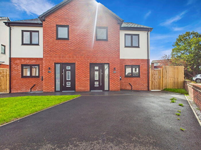 3 Bedroom Semi-Detached House For Sale In Lord Street, Burscough, L40