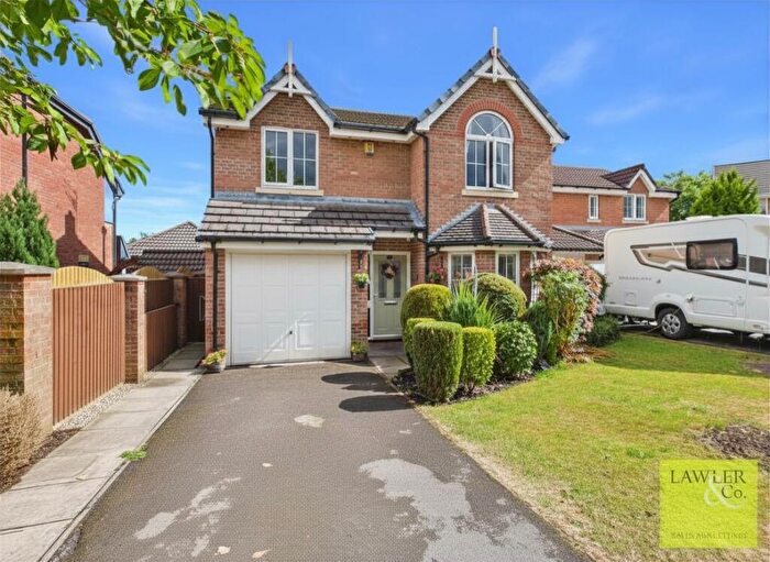 4 Bedroom Detached House For Sale In Farcroft Close, Stockport, Cheshire, SK2