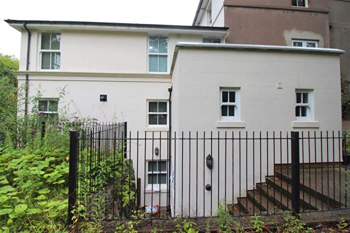 3 Bedroom Flat To Rent In Flat Scarsdale, Priory Road, Malvern, WR14