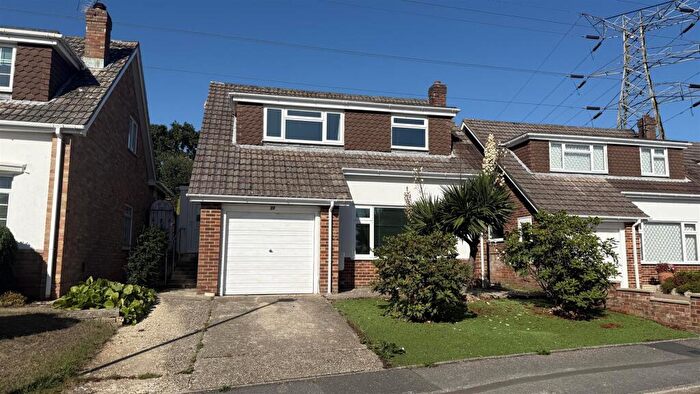3 Bedroom Detached House For Sale In Mayford Road, Branksome, BH12