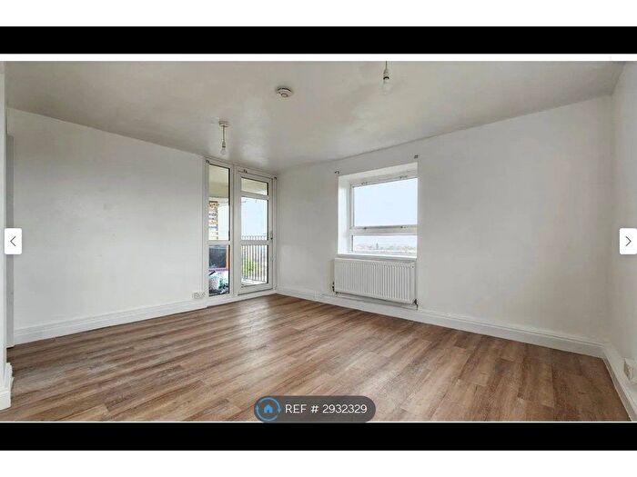 2 Bedroom Flat To Rent In Orchard House, Erith, DA8