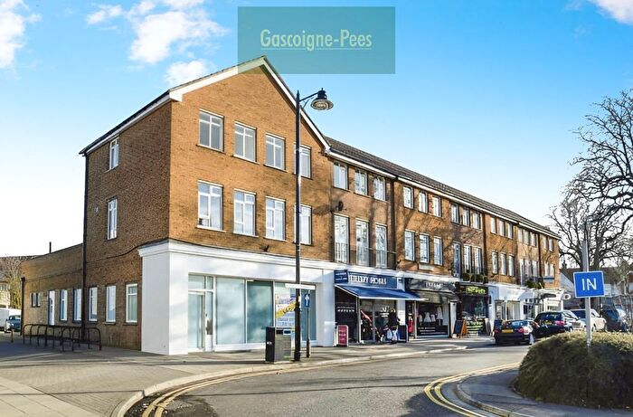 2 Bedroom Property To Rent In Oakdene Parade, Cobham, KT11