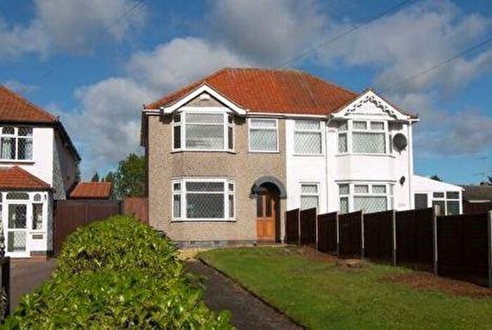 3 Bedroom Semi-Detached House To Rent In Tile Hill Lane, Tile Hill, Coventry, CV4