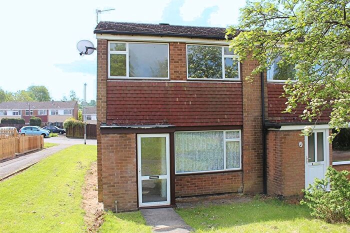 3 Bedroom Detached House To Rent In Benbow Close, Daventry, Northants, NN11