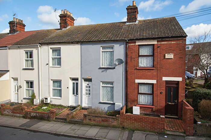 3 Bedroom Terraced House For Sale In Crown Street West, Lowestoft, NR32