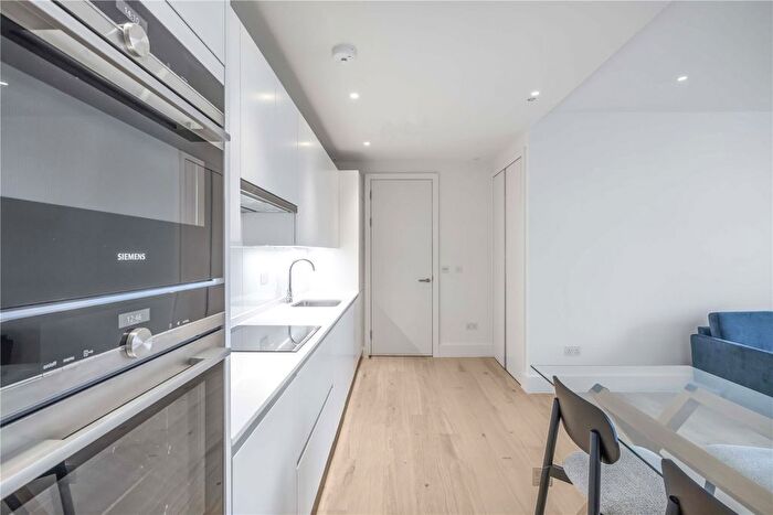 1 Bedroom Flat To Rent In Pear Place, London, SE1