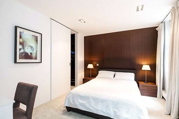 2 Bedroom Flat For Sale In Iverna Gardens, London, W8