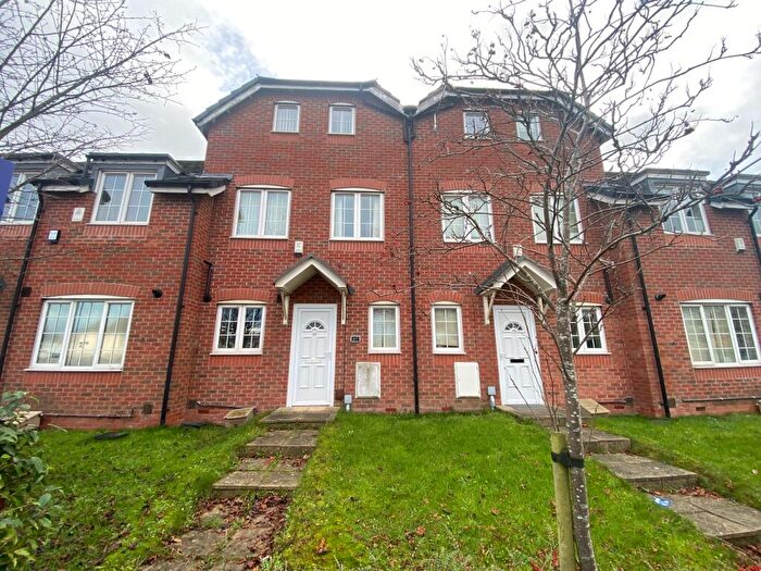 3 Bedroom Mews For Sale In Pyms Lane, Crewe, CW1