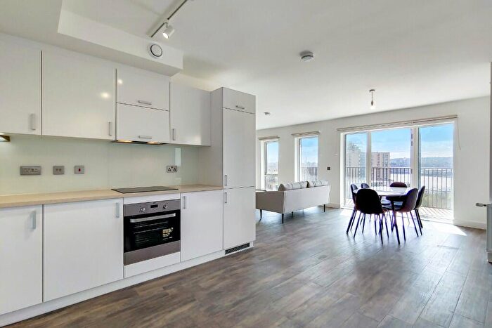 3 Bedroom Apartment To Rent In Adlay Apartments, Millet Place, London, E16