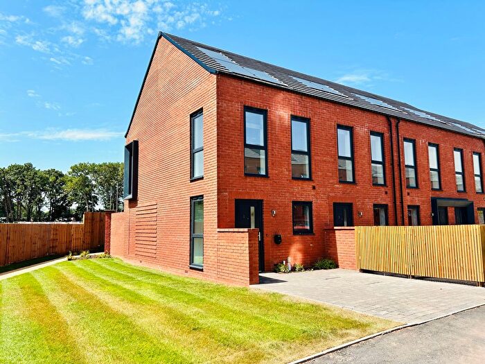 2 Bedroom Town House To Rent In Foundry Avenue, Derby, DE1