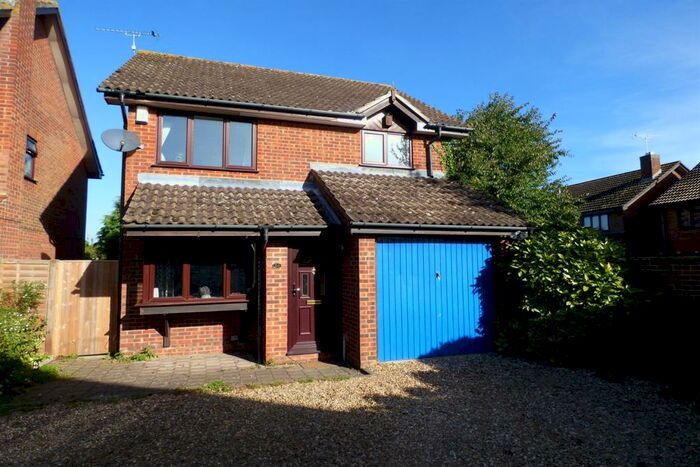 3 Bedroom Detached House To Rent In Eden Way, Winnersh, RG41