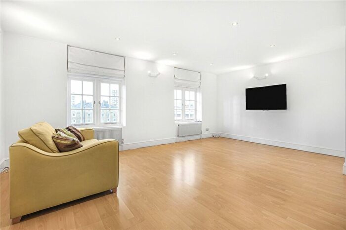 2 Bedroom Apartment To Rent In Chequer Street, London, EC1Y
