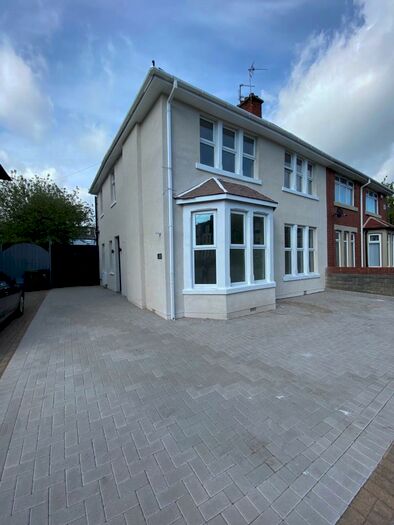 4 Bedroom Semi-Detached House To Rent In Newport Road, Cardiff, CF24