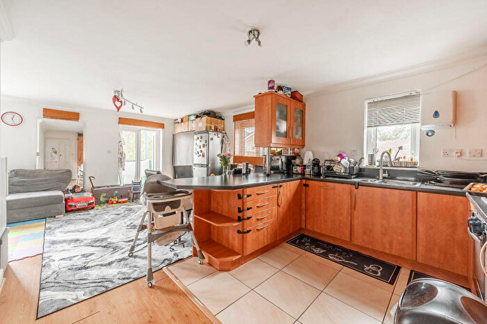 2 Bedroom Flat To Rent In Fentiman Way, South Harrow, Harrow, HA2