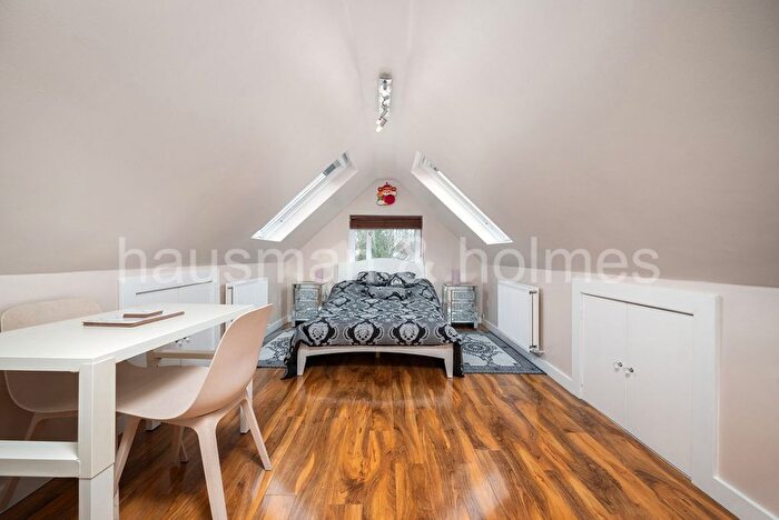 1 Bedroom Flat To Rent In Hendon Way, Childs Hill, NW2