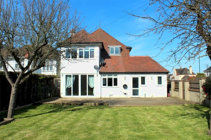 6 Bedroom Detached House To Rent In The Grove, Bexleyheath DA6