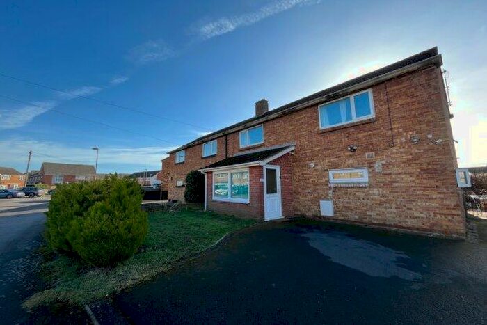 4 Bedroom Property To Rent In Everest Road, Christchurch, BH23