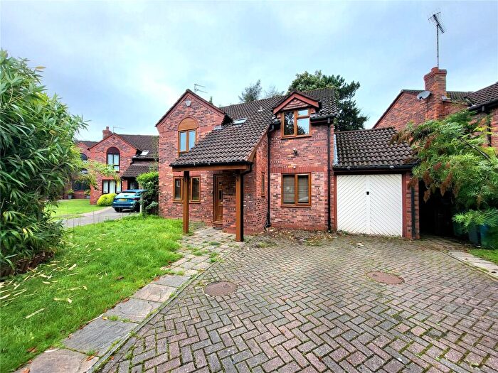 4 Bedroom Detached House To Rent In Winchester Park, Didsbury, Manchester, M20