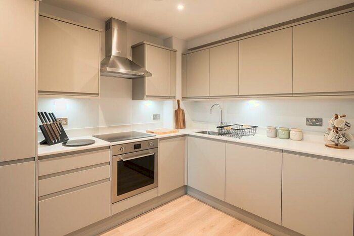 1 Bedroom Apartment To Rent In Marlowes, Hemel Hempstead, HP1