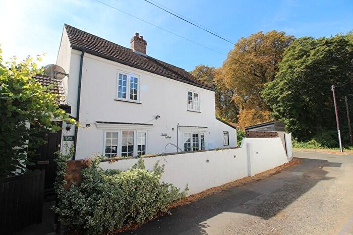 3 Bedroom Detached House To Rent In Bury Walk, Bedford, MK41