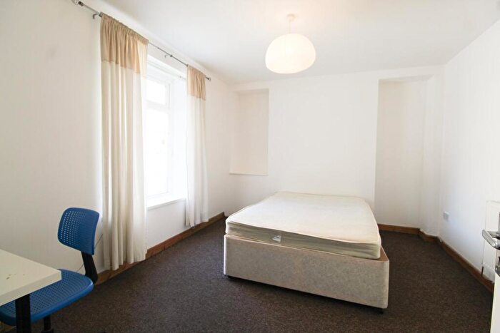 1 Bedroom House To Rent In John Street, CF37