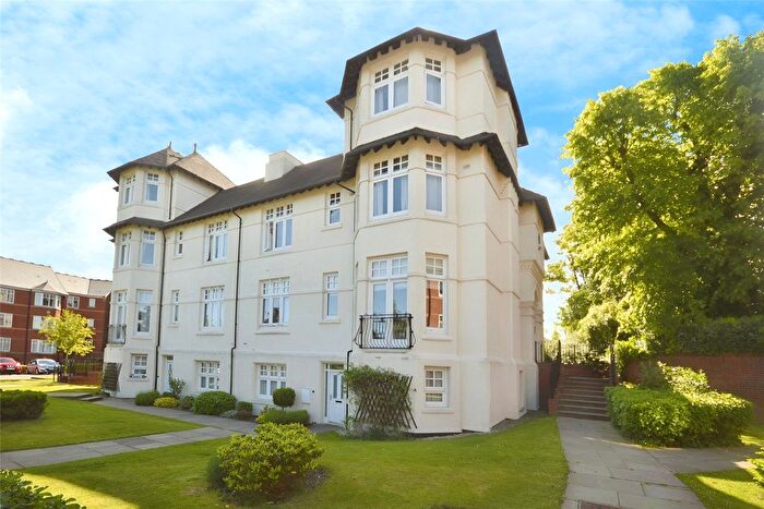 2 Bedroom Flat To Rent In Pennant Court, Penn Road, Wolverhampton, West Midlands, WV3